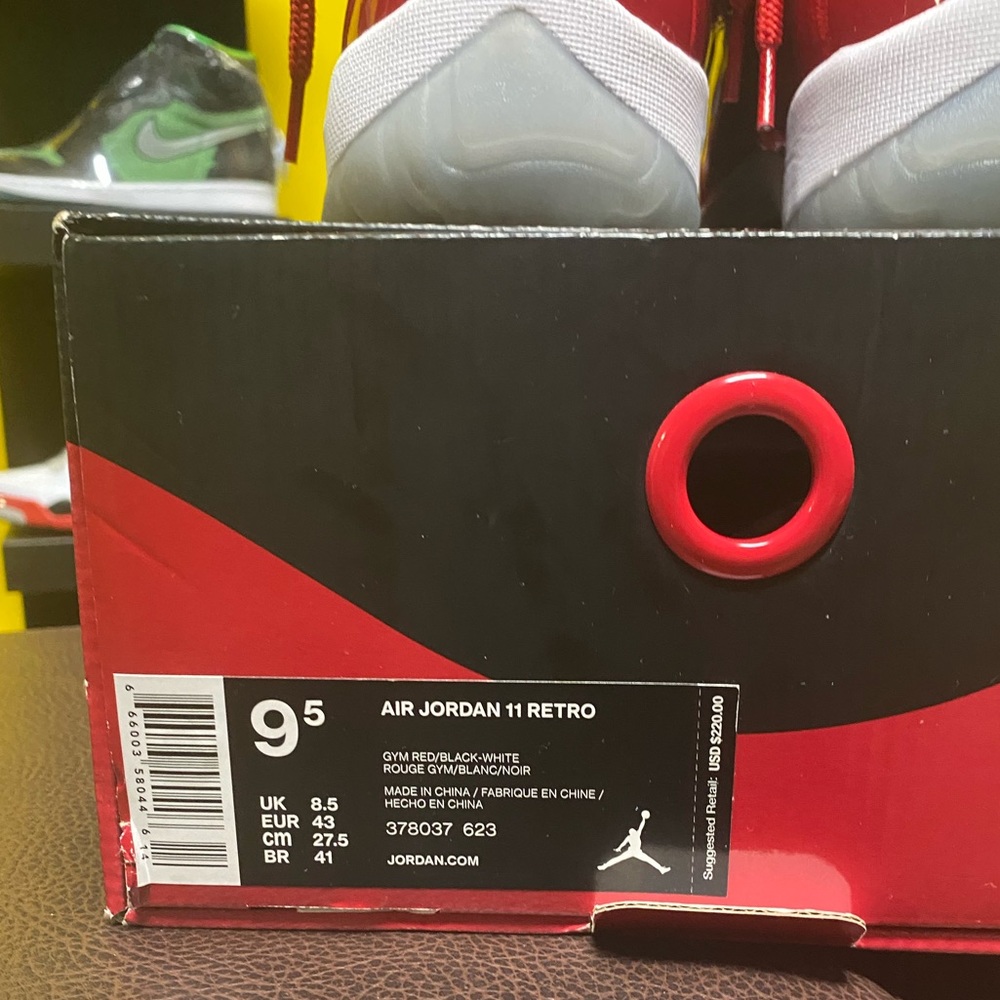 Jordan Retro 11 - Picture 7 of 7